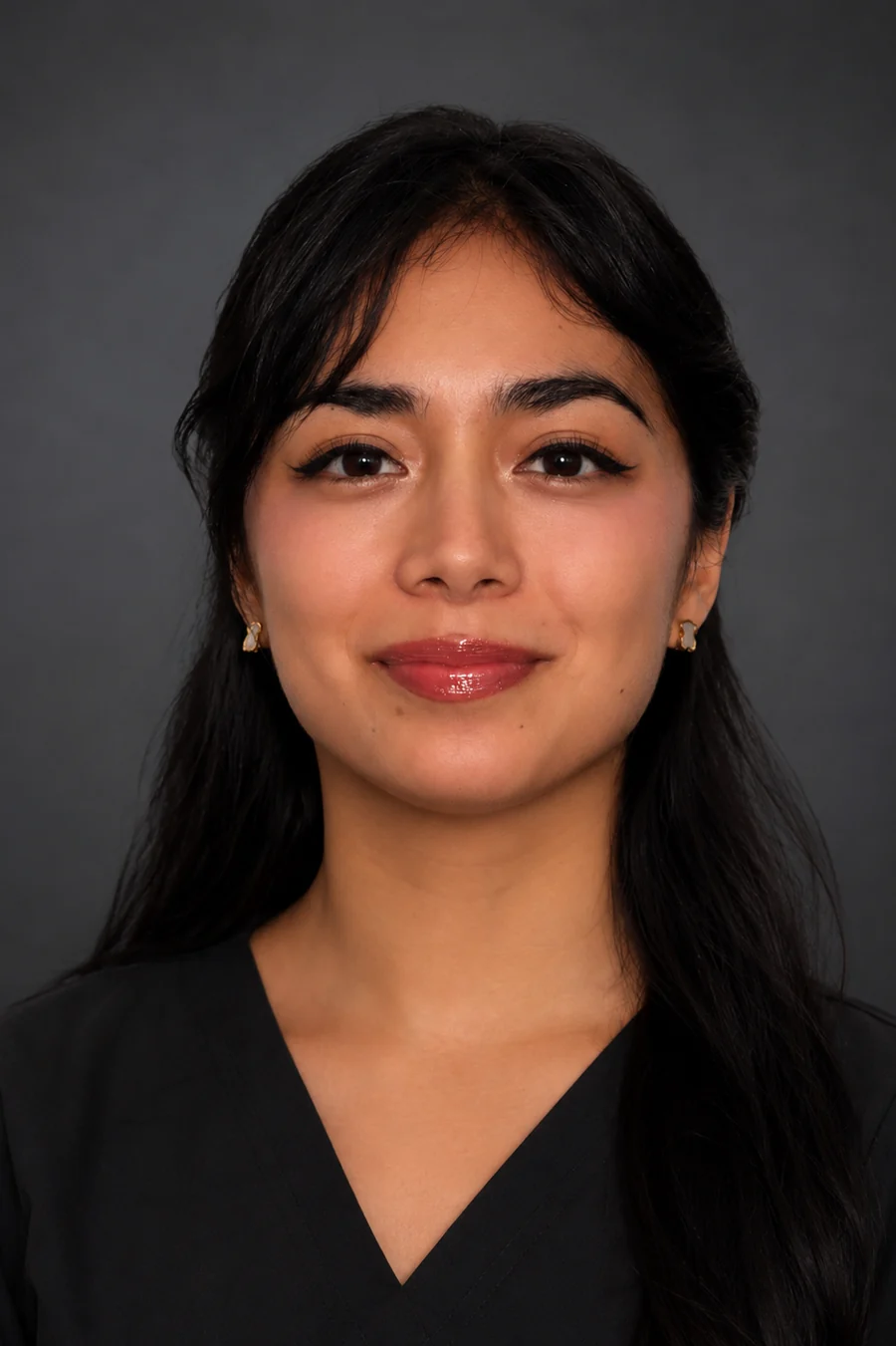 Dra. Nathalia Moraga, cirujana dentista en Concepción — odontología restauradora y urgencias